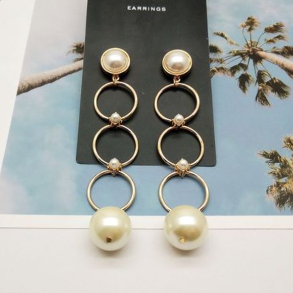 Mango Jewelry - Mango Pearl Hooped Post Earrings